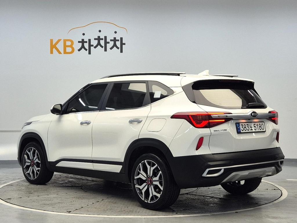 2022 KIA SELTOS 