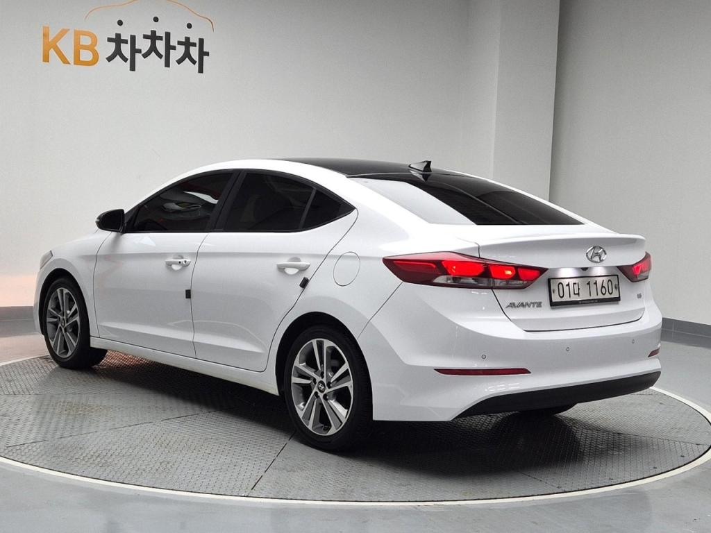 2018 HYUNDAI AVANTE AD 