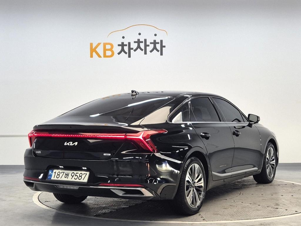 2022 KIA K8 HYBRID 
