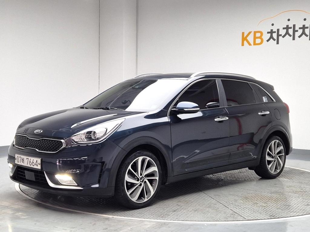 2017 KIA NIRO 