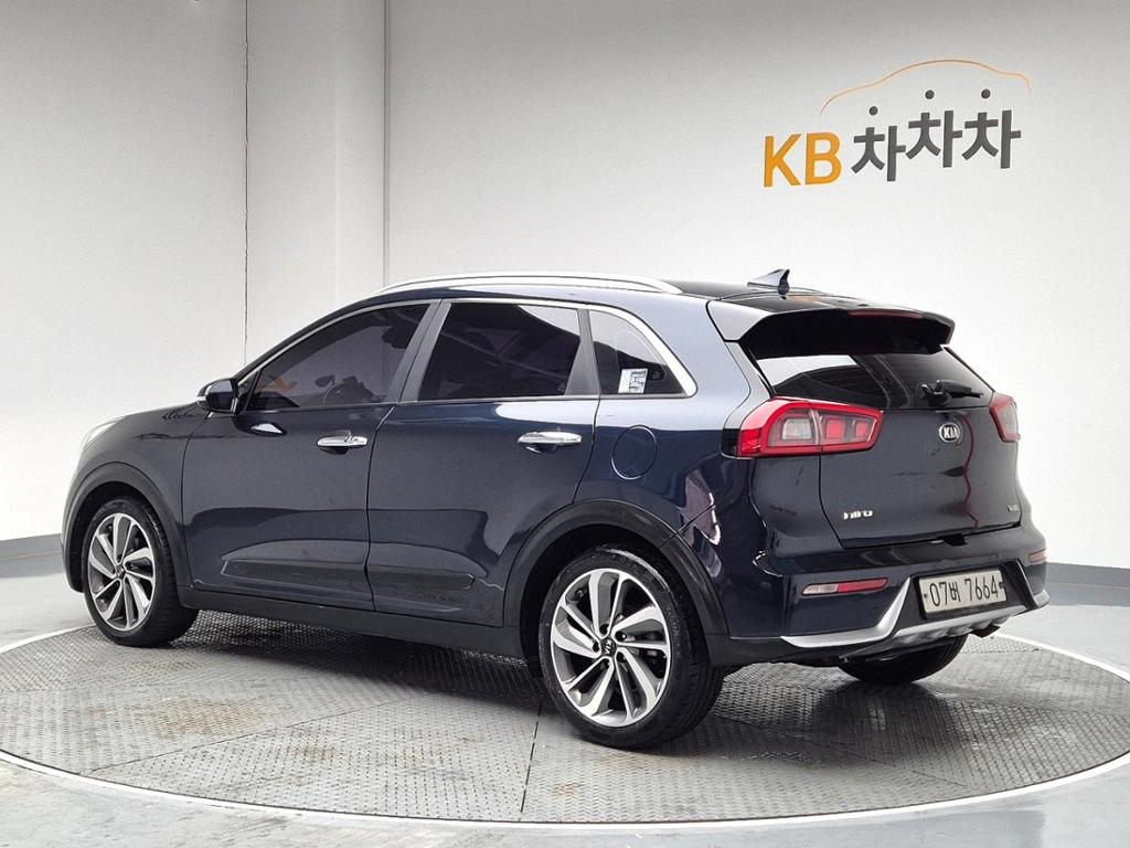 2017 KIA NIRO 