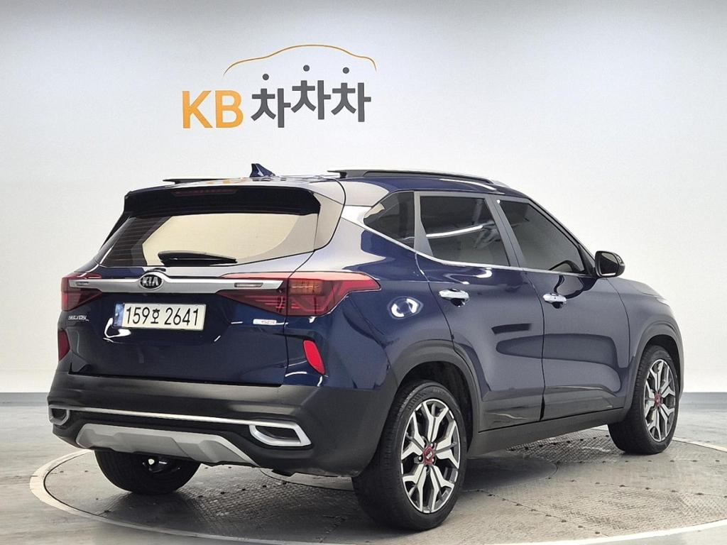 2022 KIA SELTOS 