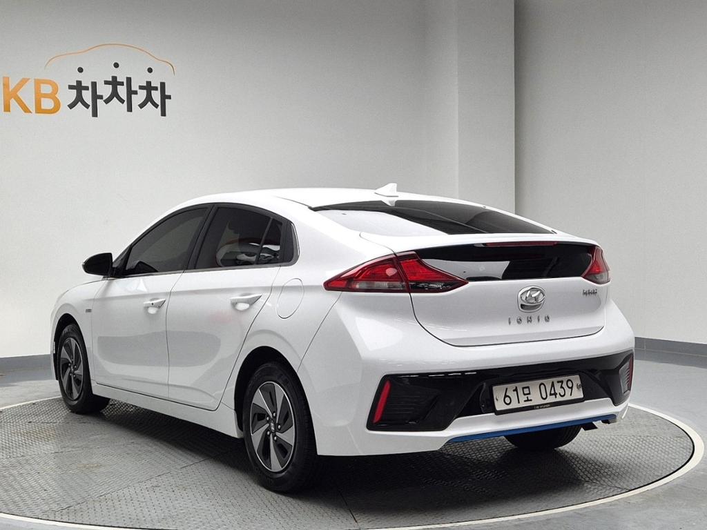 2016 HYUNDAI IONIQ 
