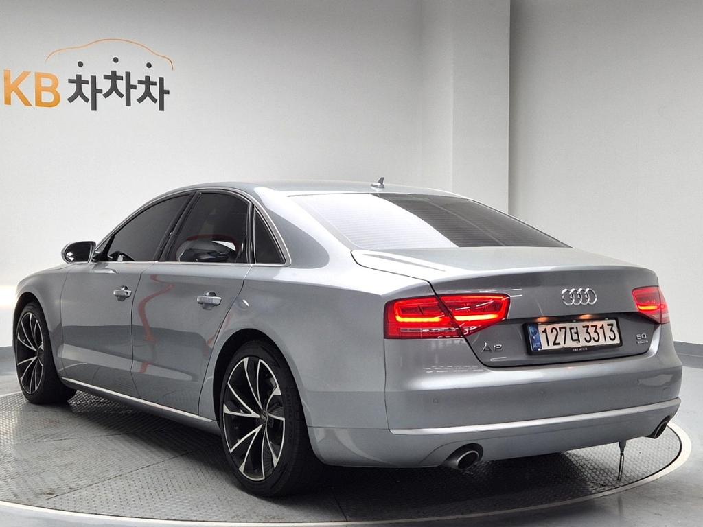 2011 AUDI A8 (3Gen) 
