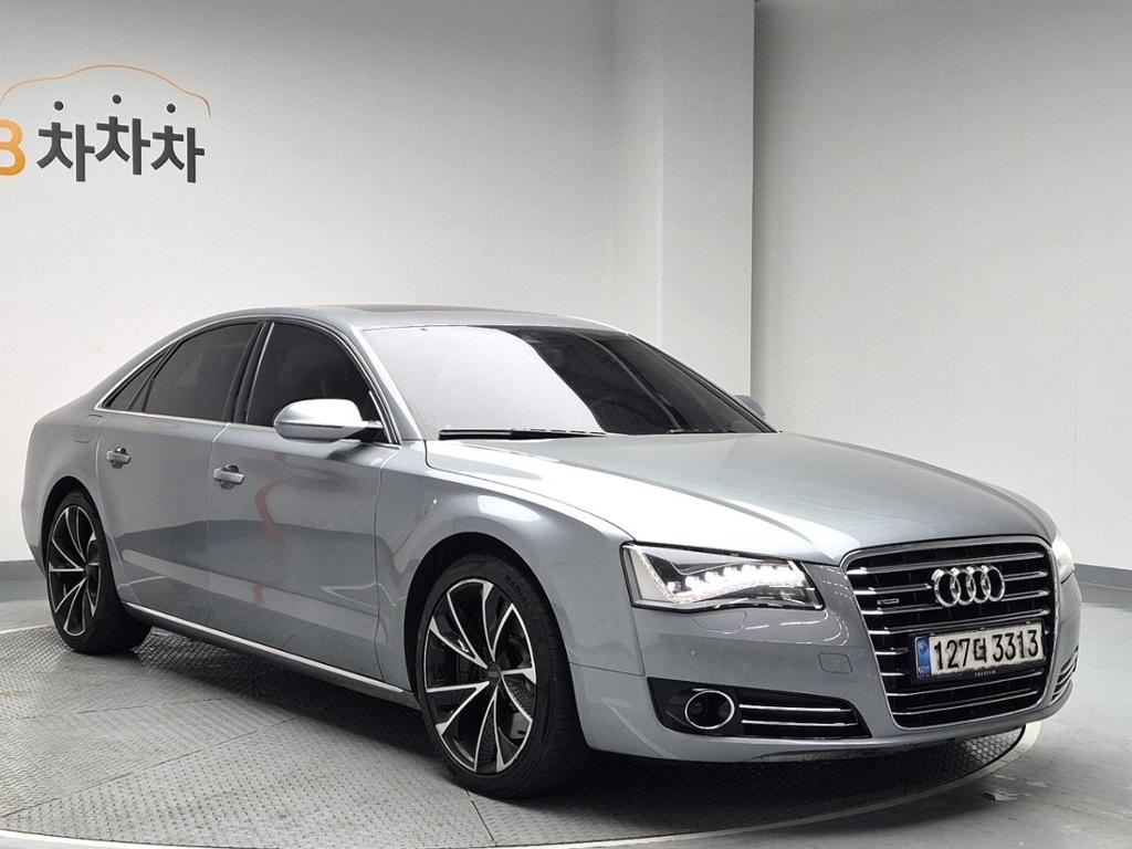 2011 AUDI A8 (3Gen) 