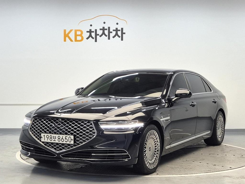 2021 GENESIS G90 