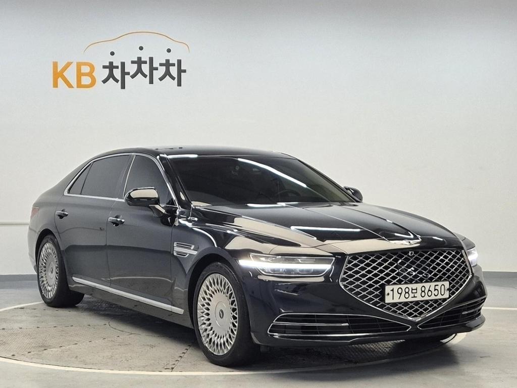 2021 GENESIS G90 