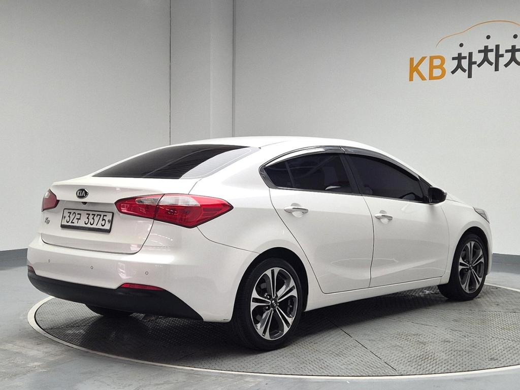 2013 KIA K3 