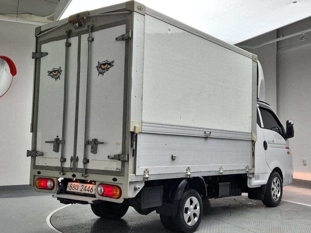 2022 HYUNDAI PORTER II 