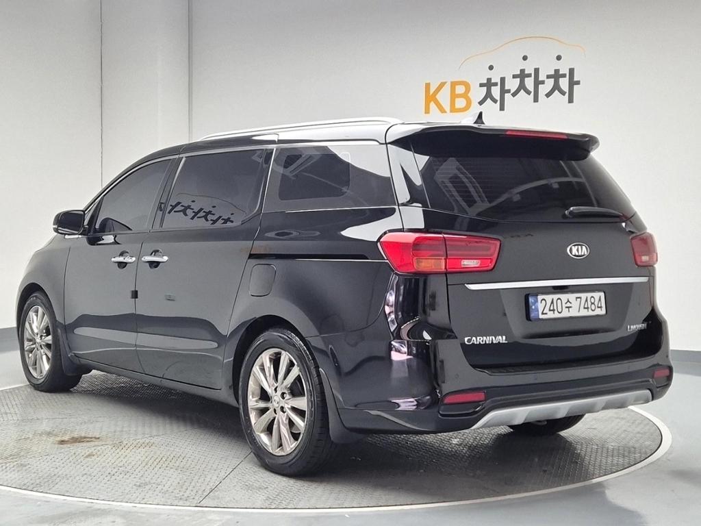 2019 KIA THE NEW CARNIVAL 