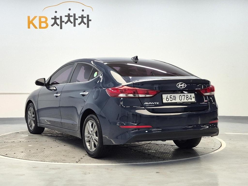 2016 HYUNDAI AVANTE AD 