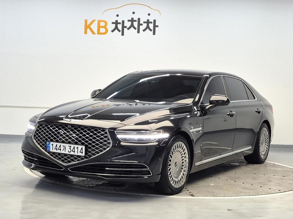 2019 GENESIS G90 