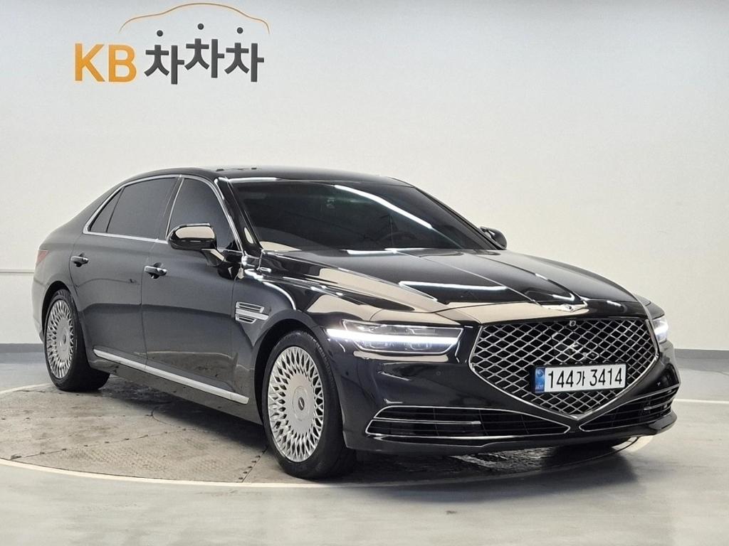 2019 GENESIS G90 