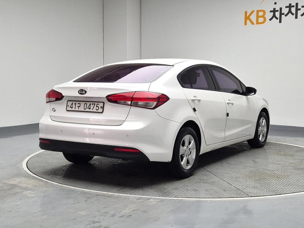 2017 KIA THE NEW K3 
