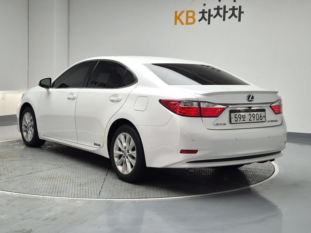 2014 LEXUS ES 