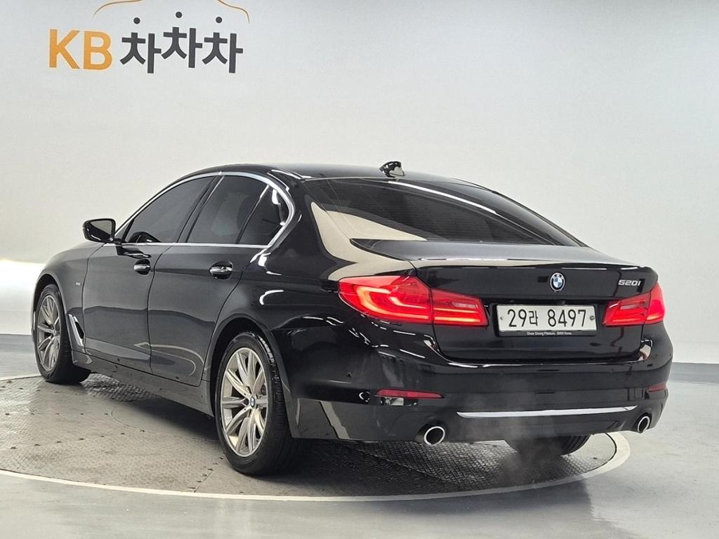 2018 BMW 5 SERIES (7Gen) 