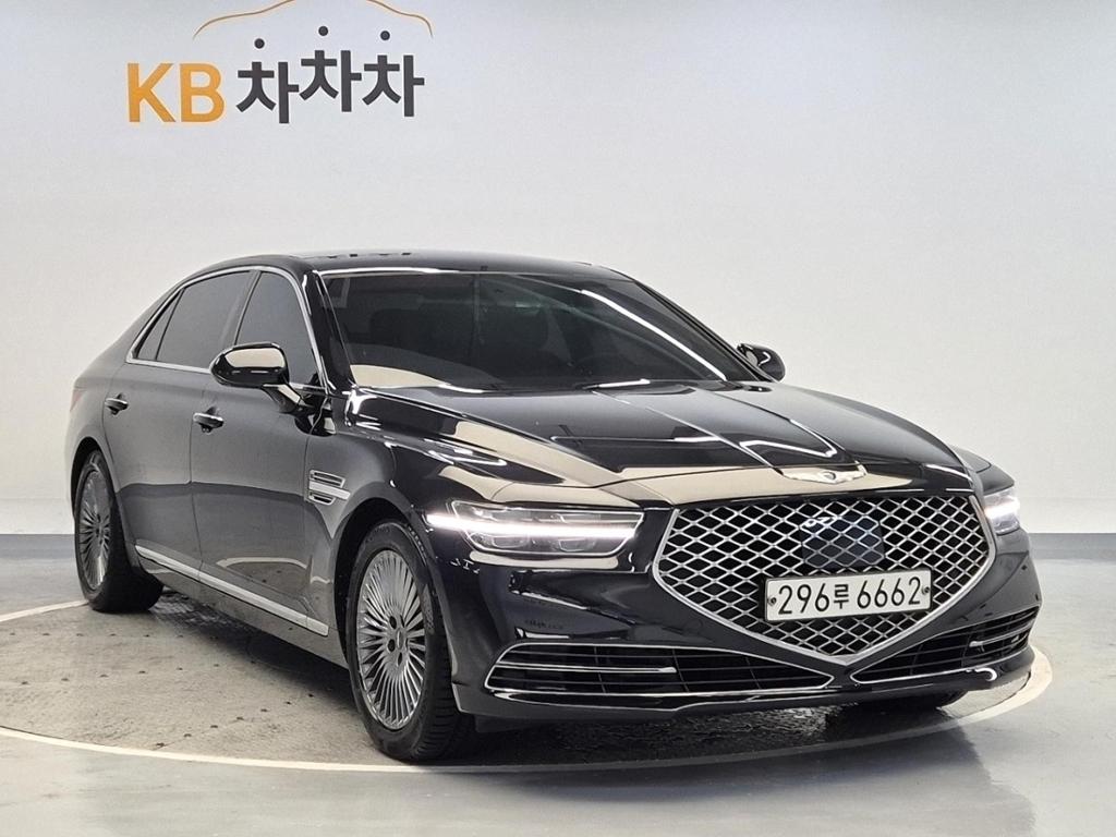 2019 GENESIS G90 