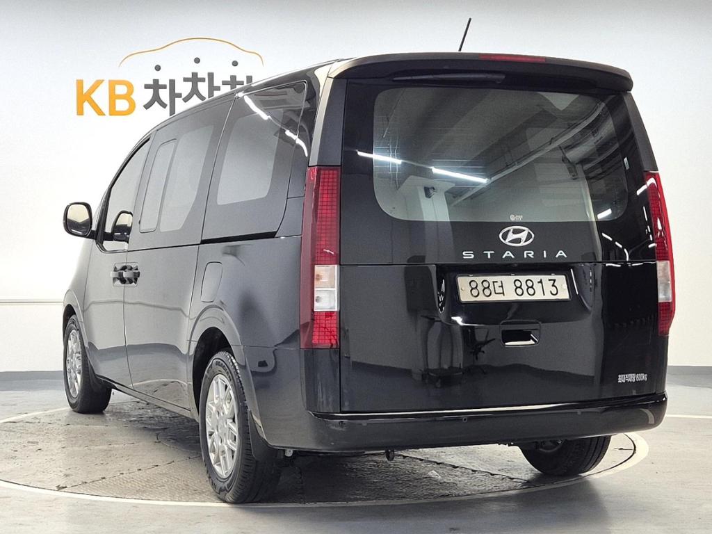 2022 HYUNDAI STARIA 
