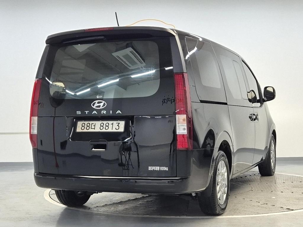 2022 HYUNDAI STARIA 