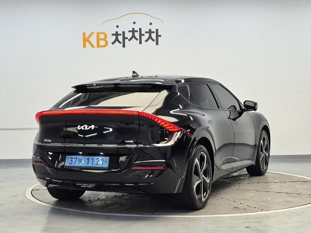 2023 KIA EV6 