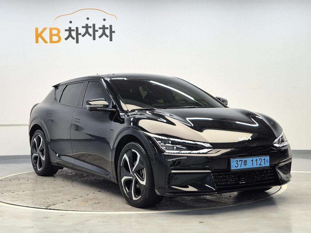 2023 KIA EV6 