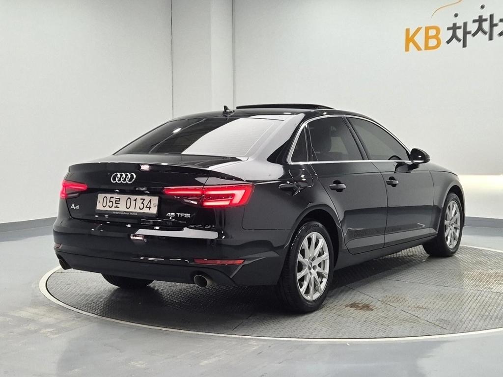 2016 AUDI A4 (5Gen) 