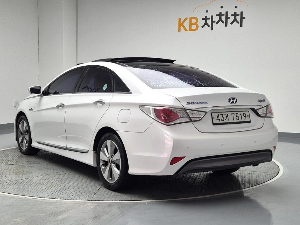 2012 HYUNDAI YF SONATA HYBRID 