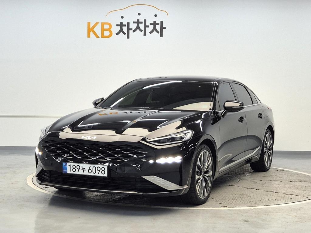 2022 KIA K8 