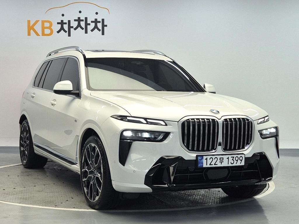 2024 BMW X7 