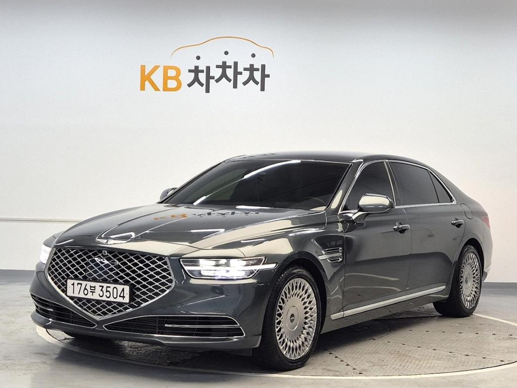 2021 GENESIS G90 