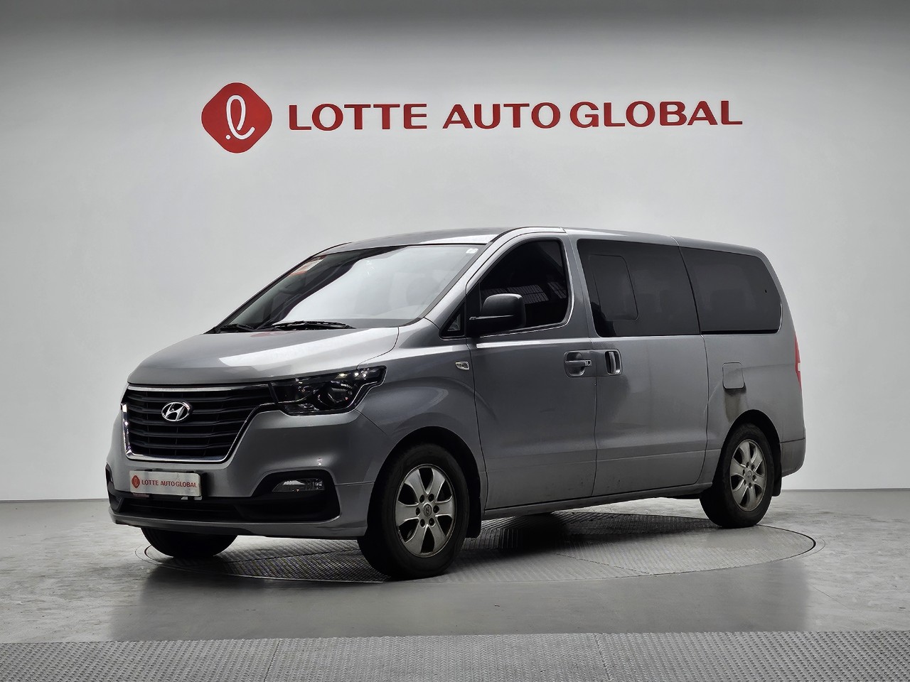 2019 HYUNDAI THE NEW GRAND STAREX 12seat Diesel Smart