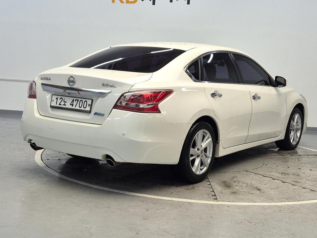 2013 NISSAN ALTIMA 