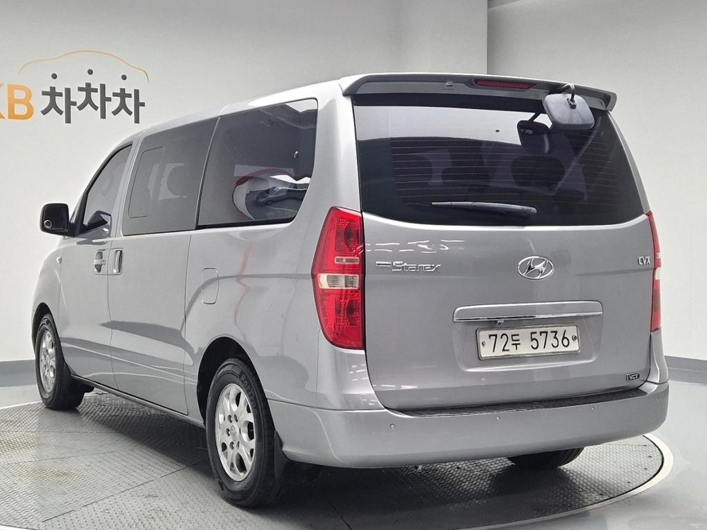 2012 HYUNDAI GRAND STAREX 