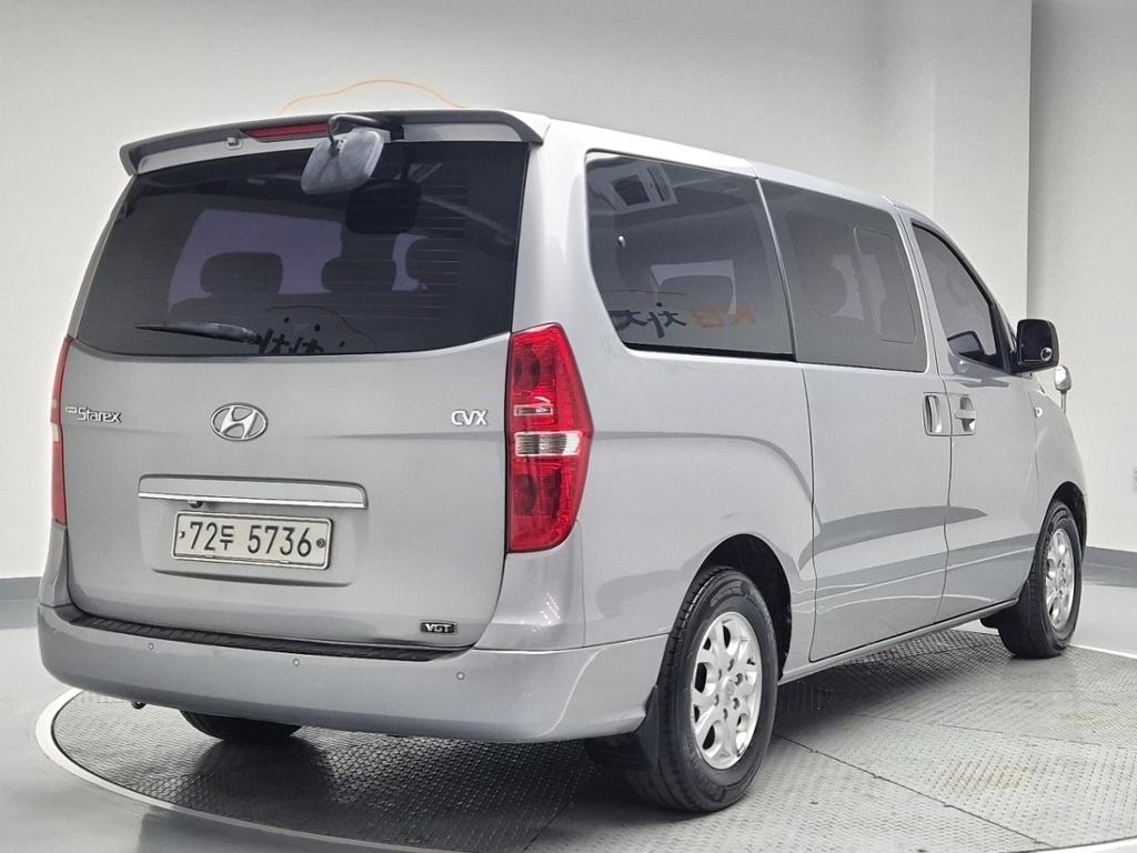2012 HYUNDAI GRAND STAREX 