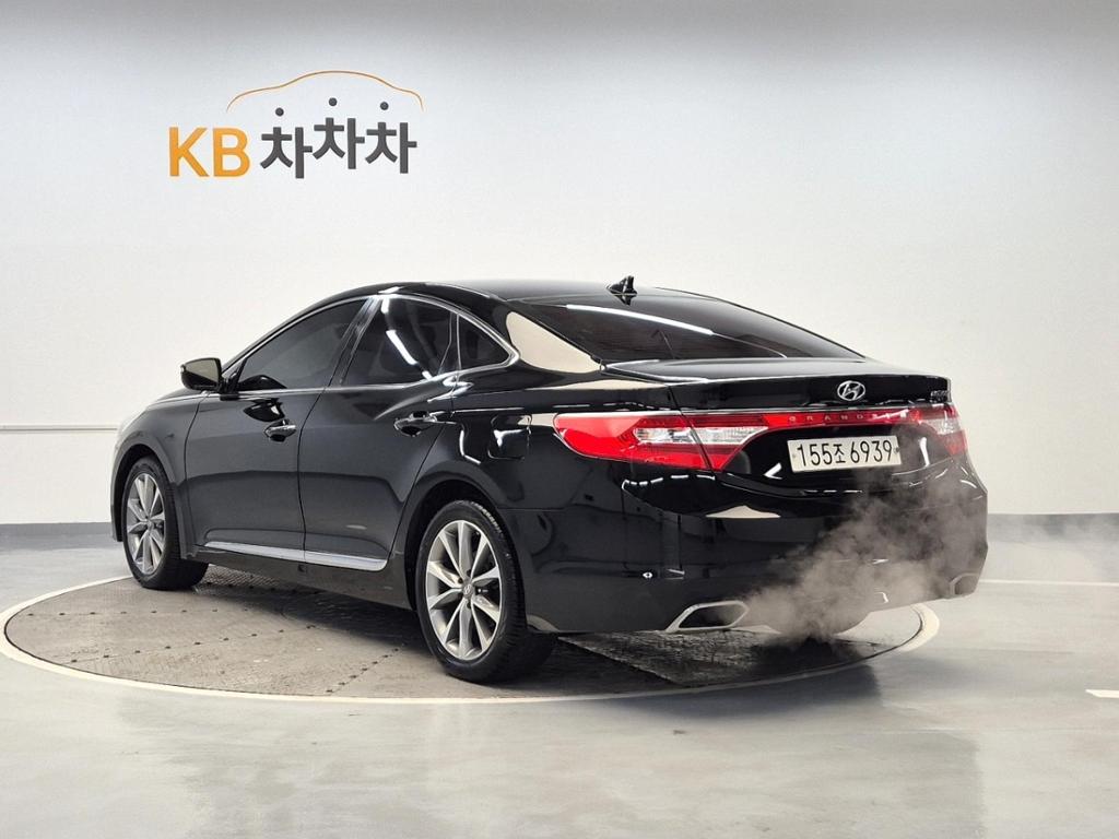 2015 HYUNDAI GRANDEUR HG 