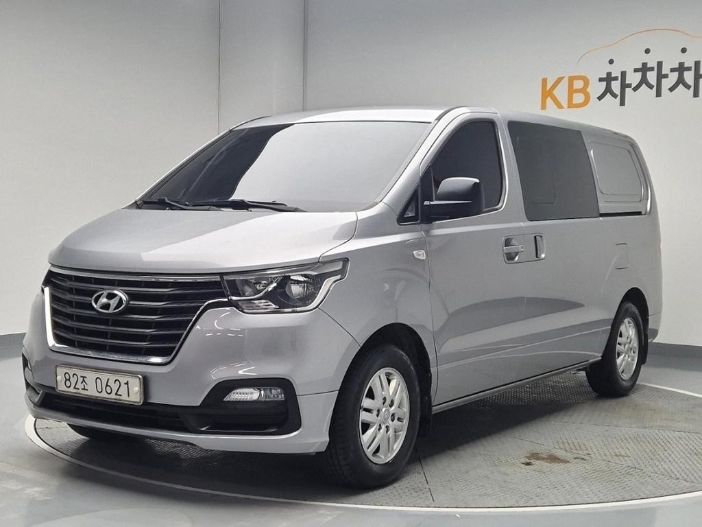 2019 HYUNDAI THE NEW GRAND STAREX 