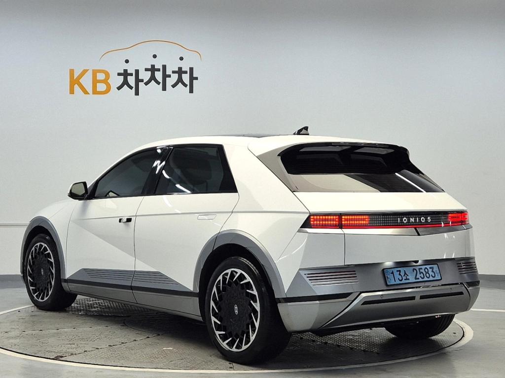 2022 HYUNDAI IONIQ5 
