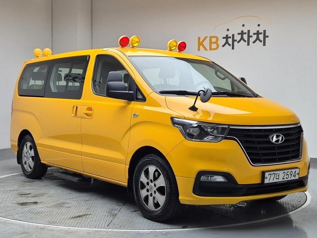 2020 HYUNDAI THE NEW GRAND STAREX 