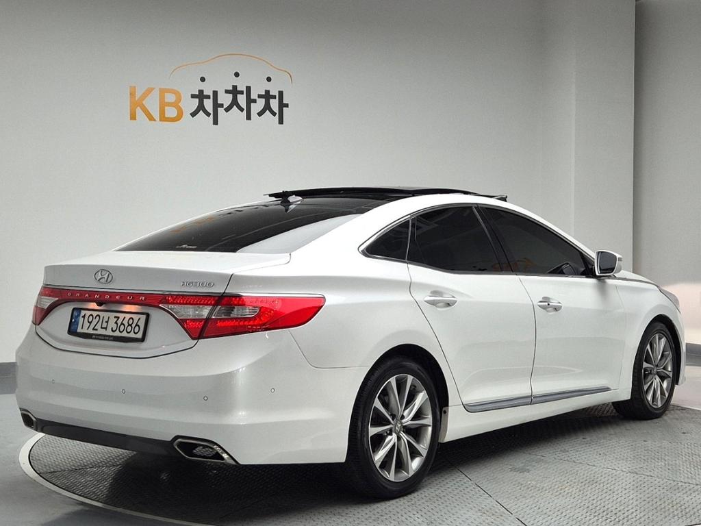 2016 HYUNDAI GRANDEUR HG 
