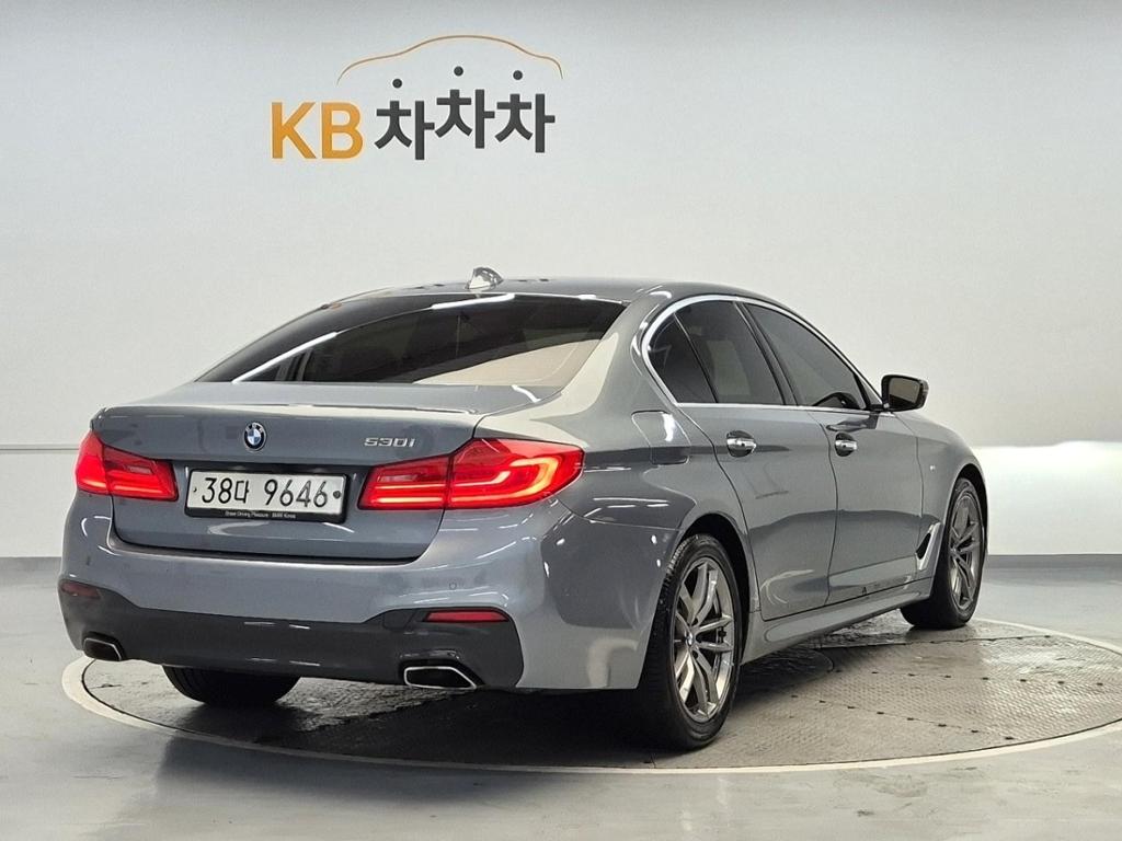 2018 BMW 5 SERIES (7Gen) 
