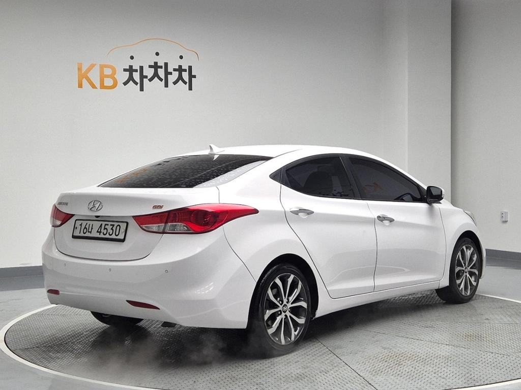 2013 HYUNDAI AVANTE MD 
