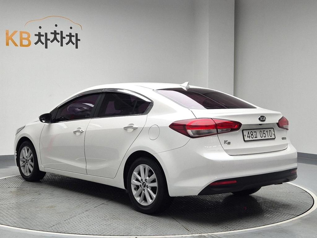 2016 KIA THE NEW K3 