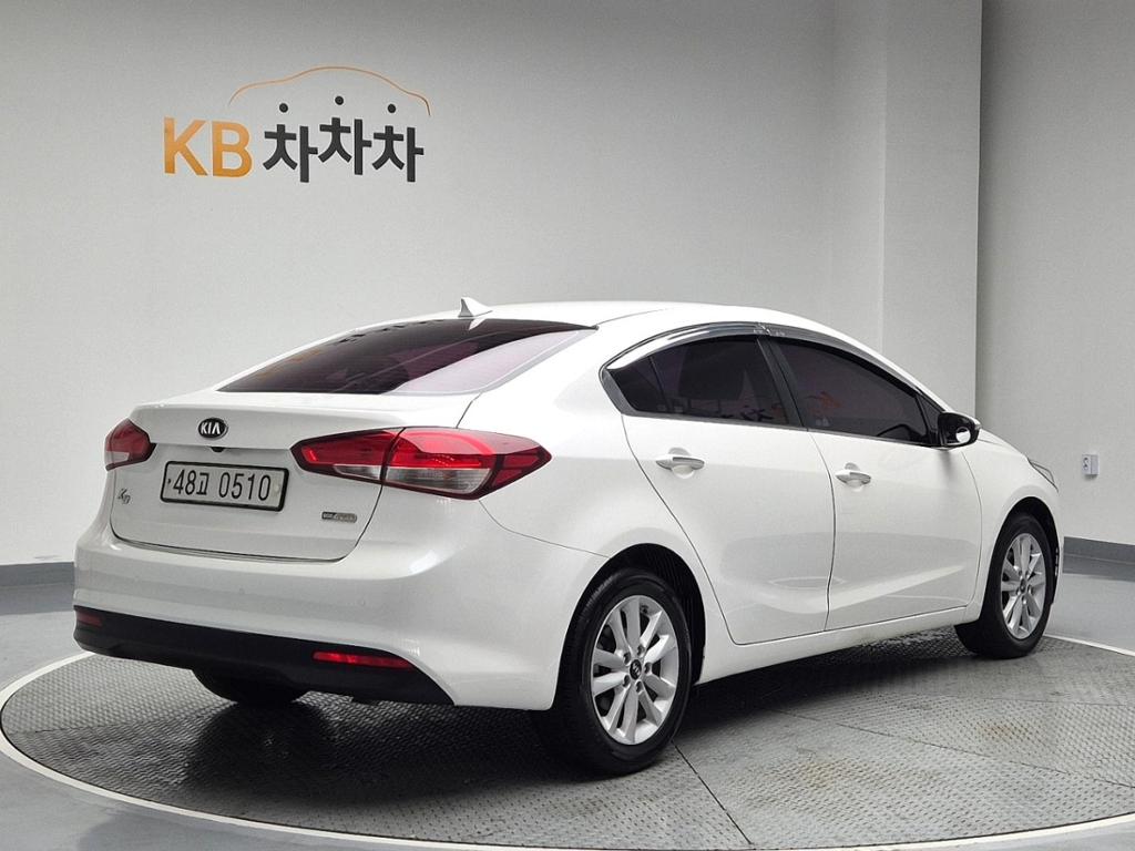 2016 KIA THE NEW K3 