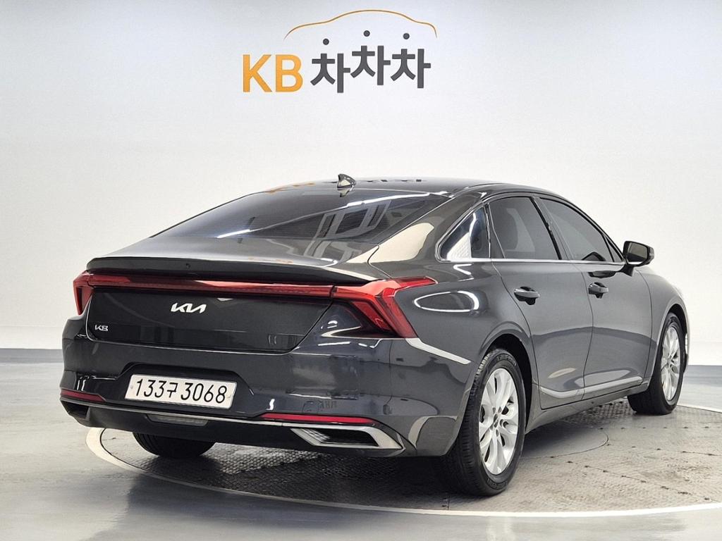 2022 KIA K8 