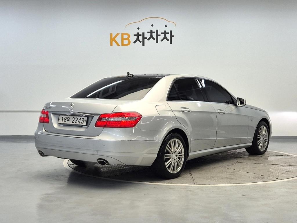 2012 BENZ E CLASS (4Gen) 