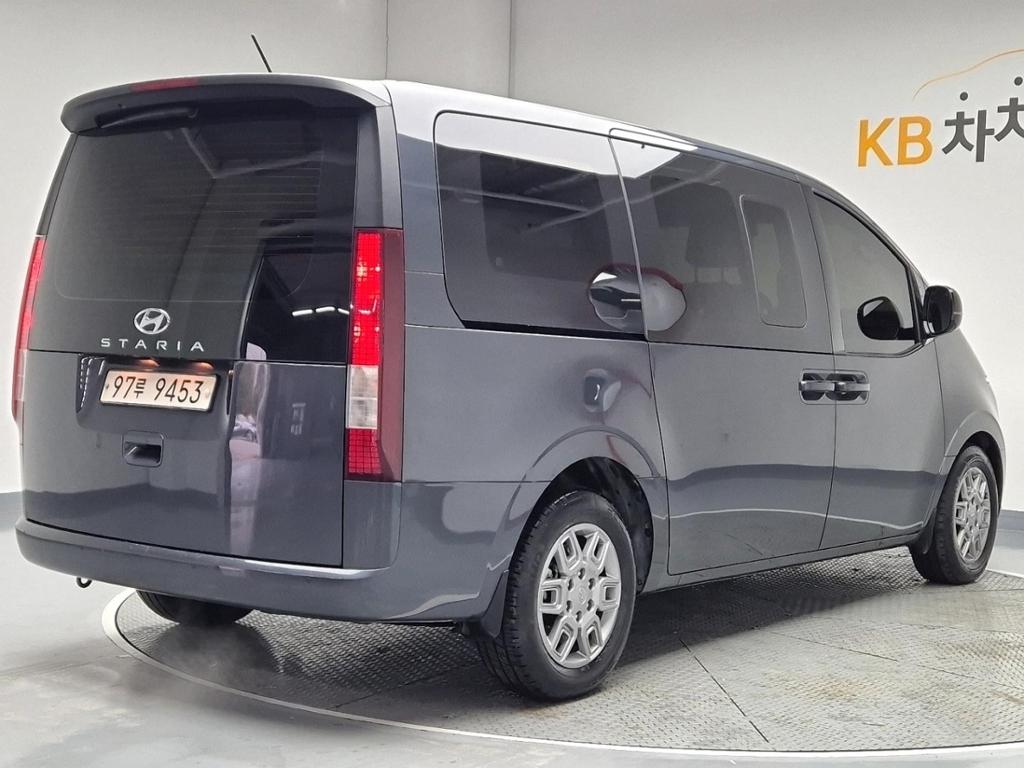 2022 HYUNDAI STARIA 
