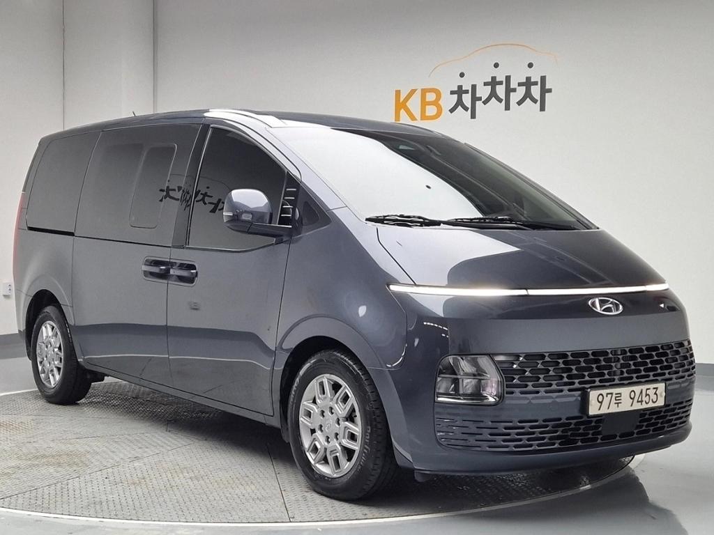 2022 HYUNDAI STARIA 