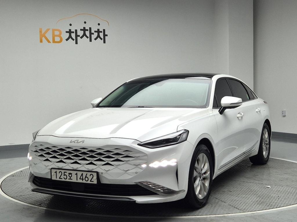 2022 KIA K8 