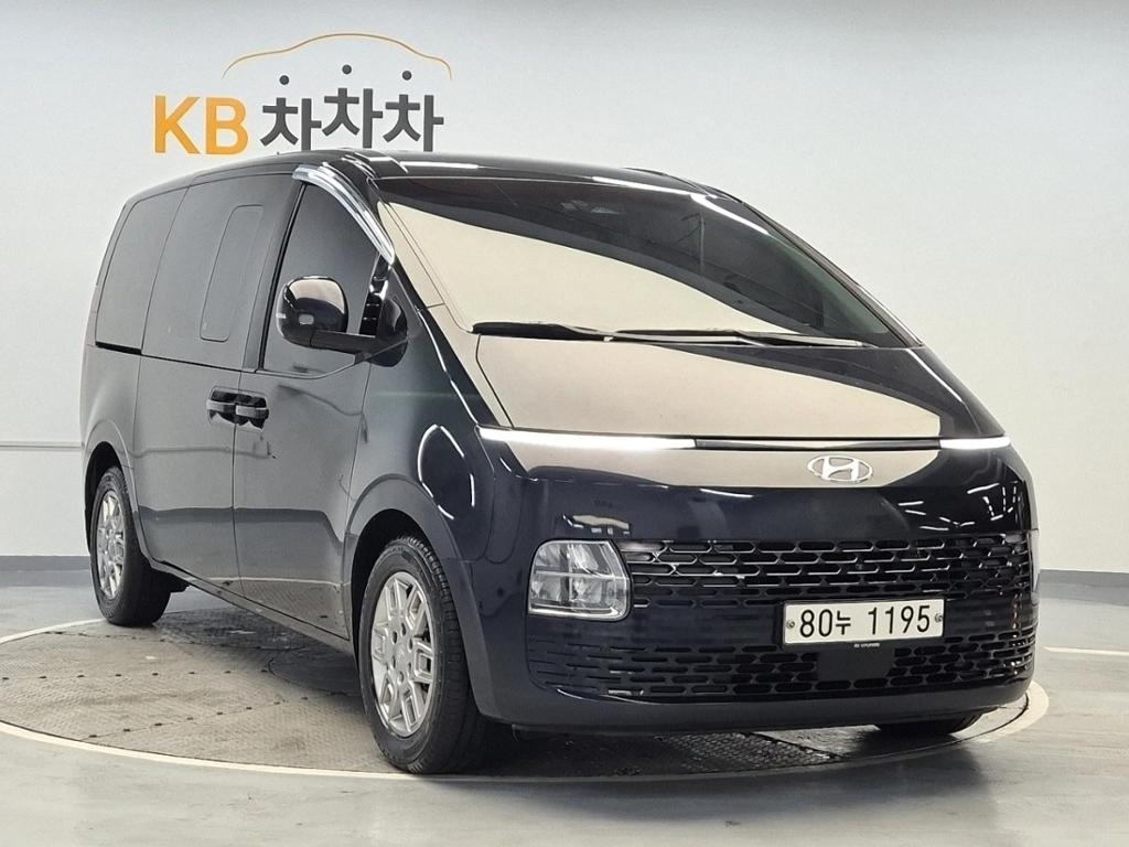 2022 HYUNDAI STARIA 