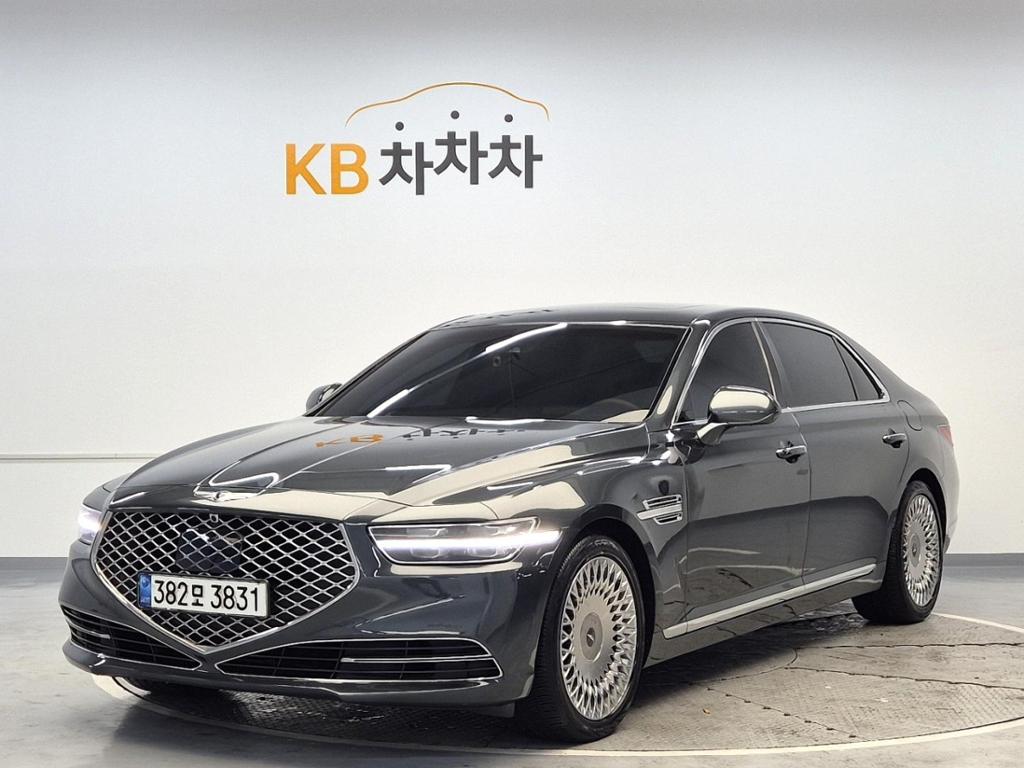 2021 GENESIS G90 
